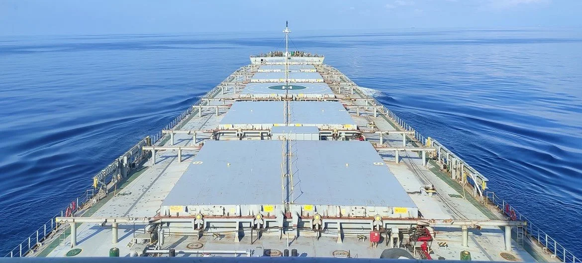 20,000 Seafarers Stranded in Strait of Hormuz Amid Middle East Conflict